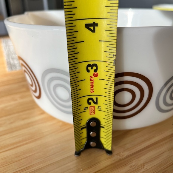 Pyrex 475-B “Cosmopolitan” 2.5 Quart Dish (No Lid) – 1973 Promo - Picture 9 of 10